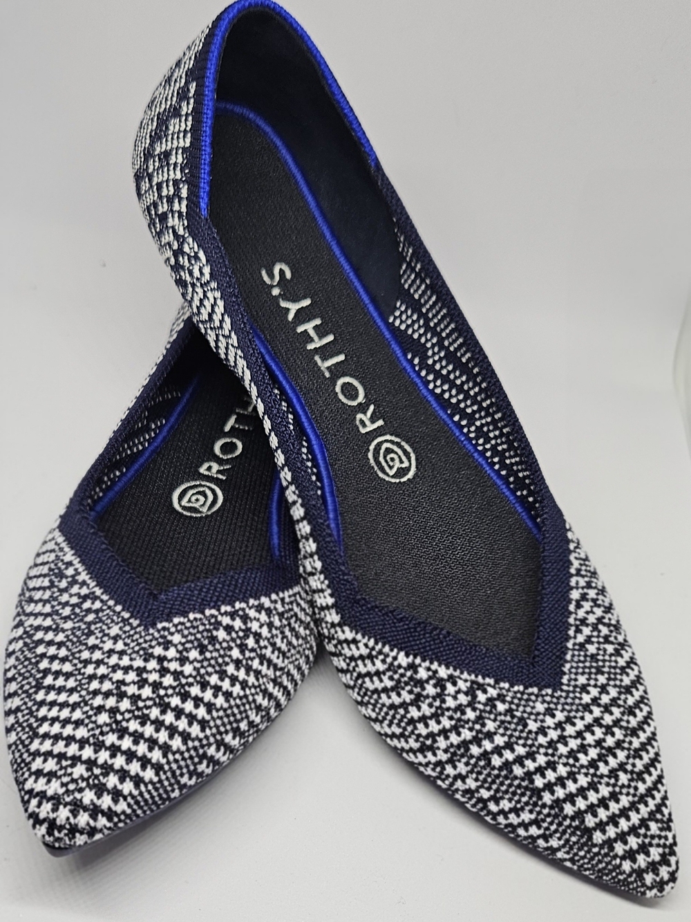 ROTHY'S Retired NAVY HOUNDSTOOTH Pointed Knit Flat